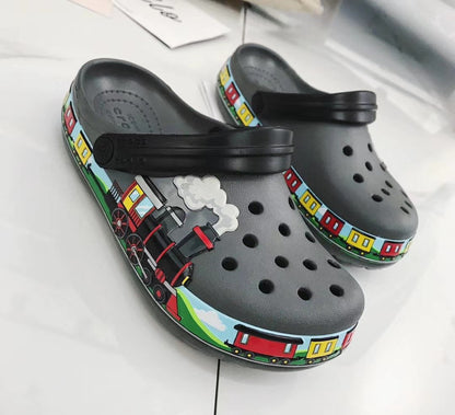 Children's Shoes Pattern Cartoon Fun College Hole Shoes Beach Shoes Sandals