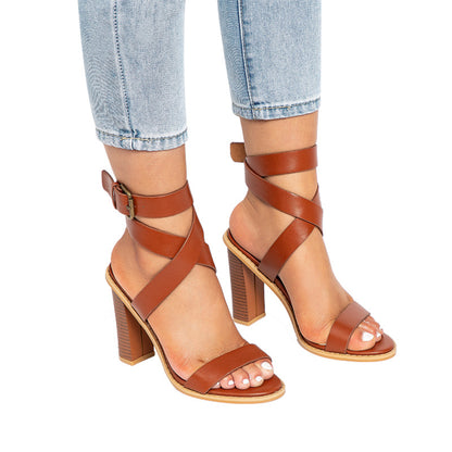 Plus-size sandals for women with chunky heels