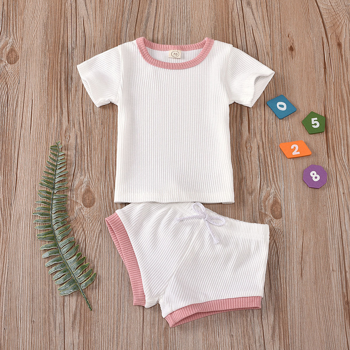 Two-piece set for infants and toddlers