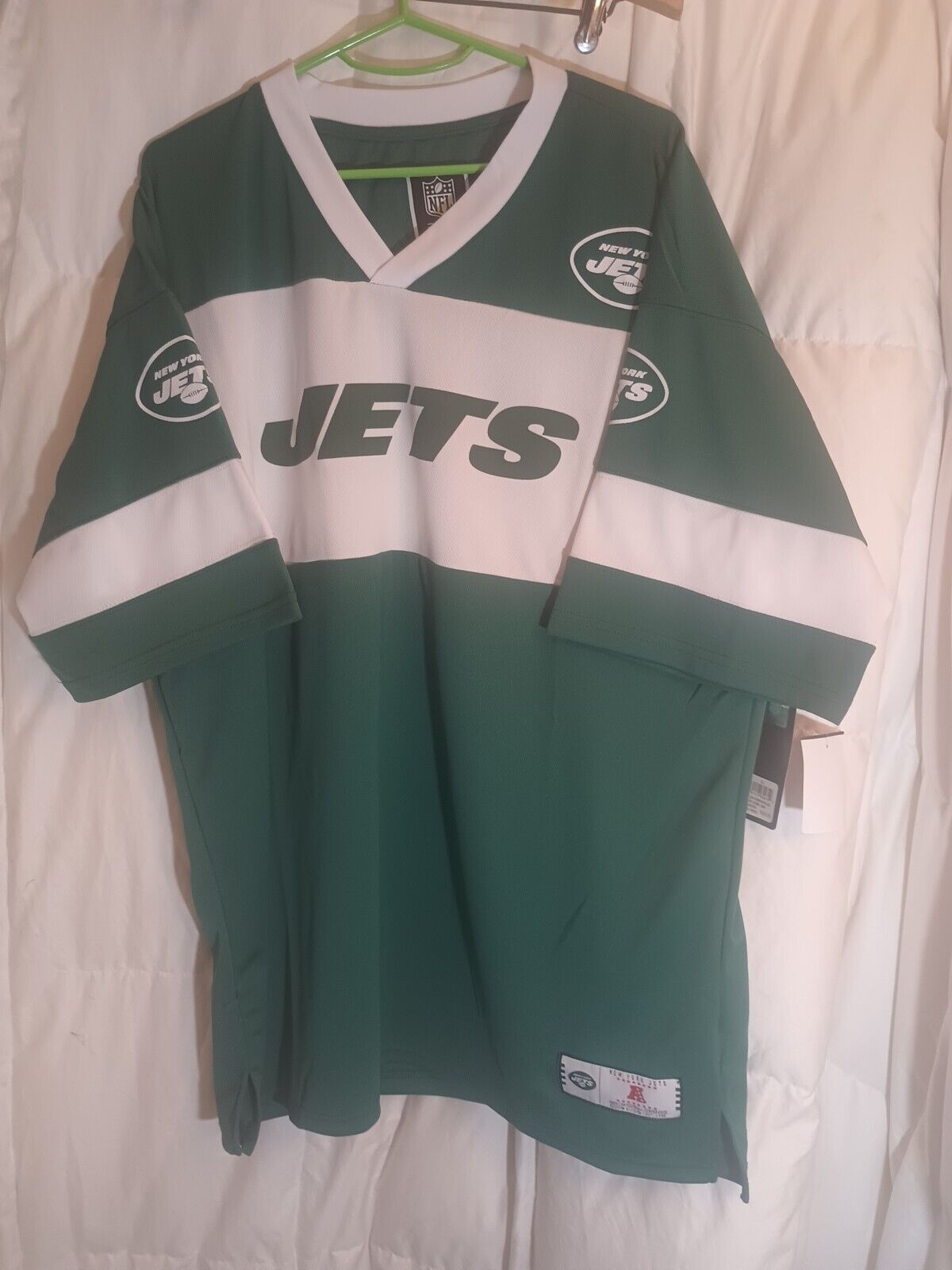 NWT NFL New York Jets Jersey Size XL Green /White Knit Jersey